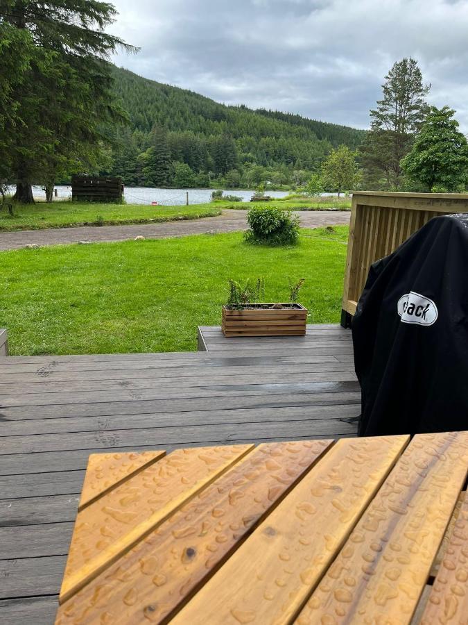 Bonnie Lodge-Lochside Location With Hot Tub Інвергаррі Екстер'єр фото